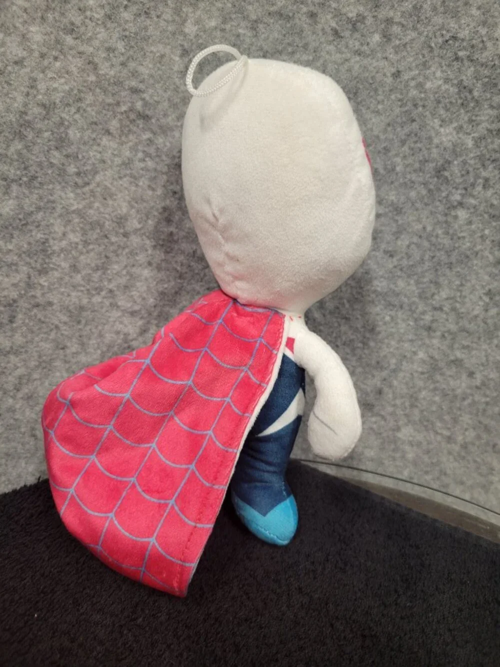 Marvel Spiderman stuffed animal good condition